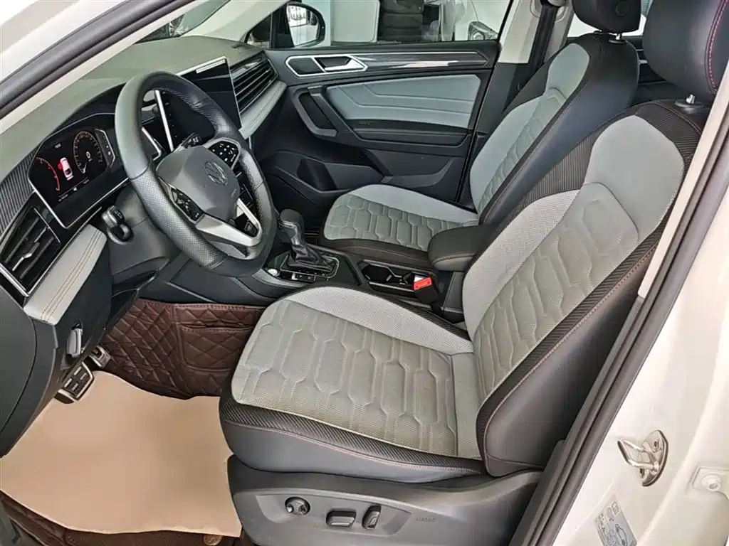 Volkswagen Tiguan X 2022 330TSI 2WD Flagship Edition фото 15