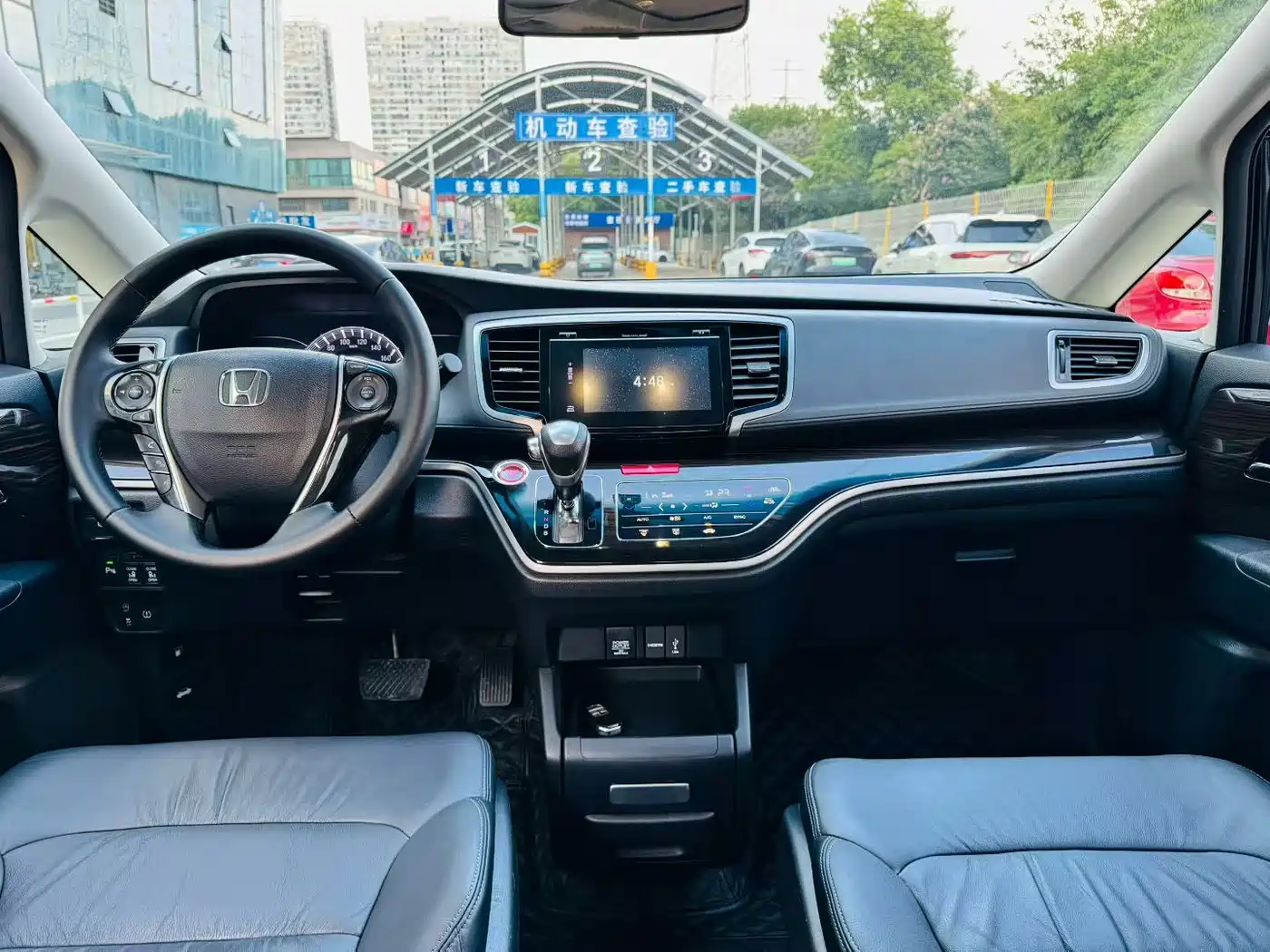 Фото 3 - Honda Odyssey