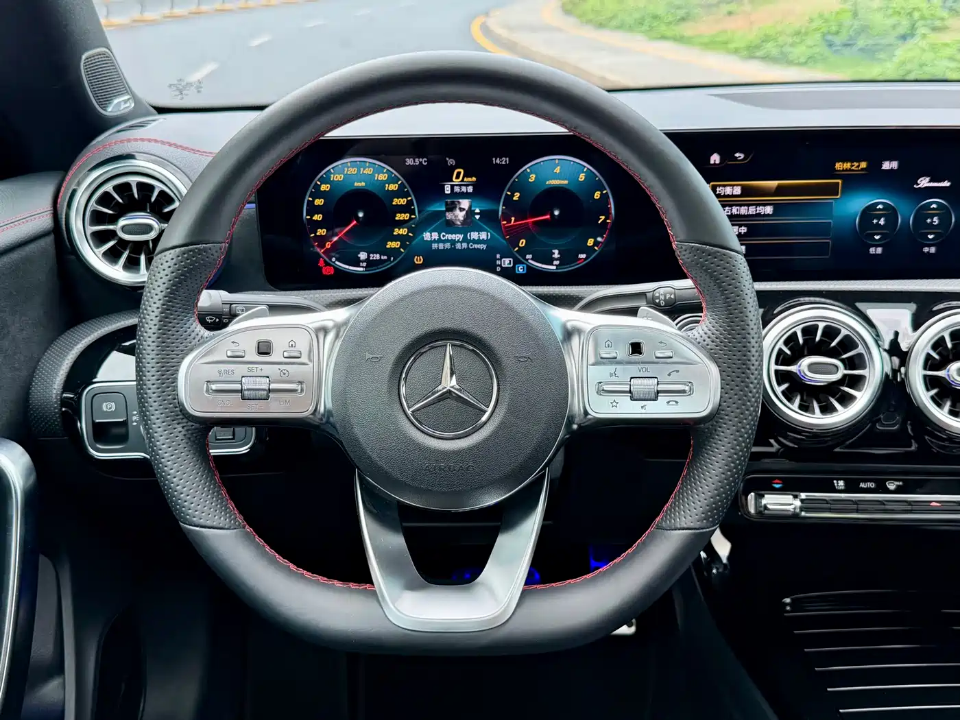 MERCEDES-BENZ CLA (IMPORT)