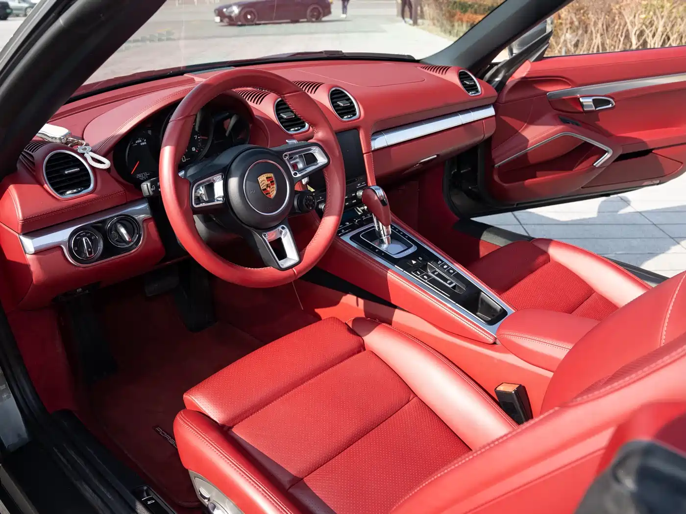 Porsche 718 2022 Boxster 2.0T фото 9