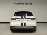 Photo 4 - Porsche Cayenne