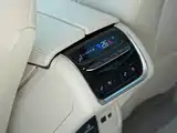Фото 18 - Buick Enclave