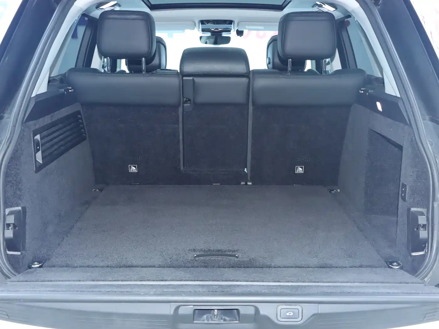 Land Rover Range Rover 2018 3.0 SC V6 Golden Age Edition фото 22