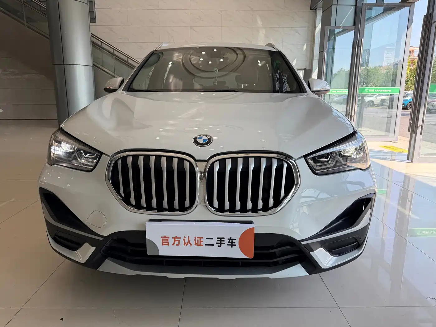 Photo 2 - BMW X1