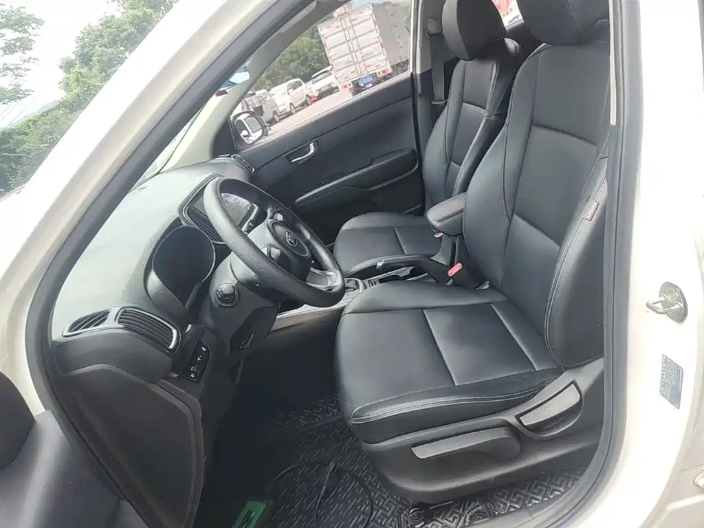 Kia KX3 Smart Run 2015 1.6L Automatic 2WD DLX фото 15