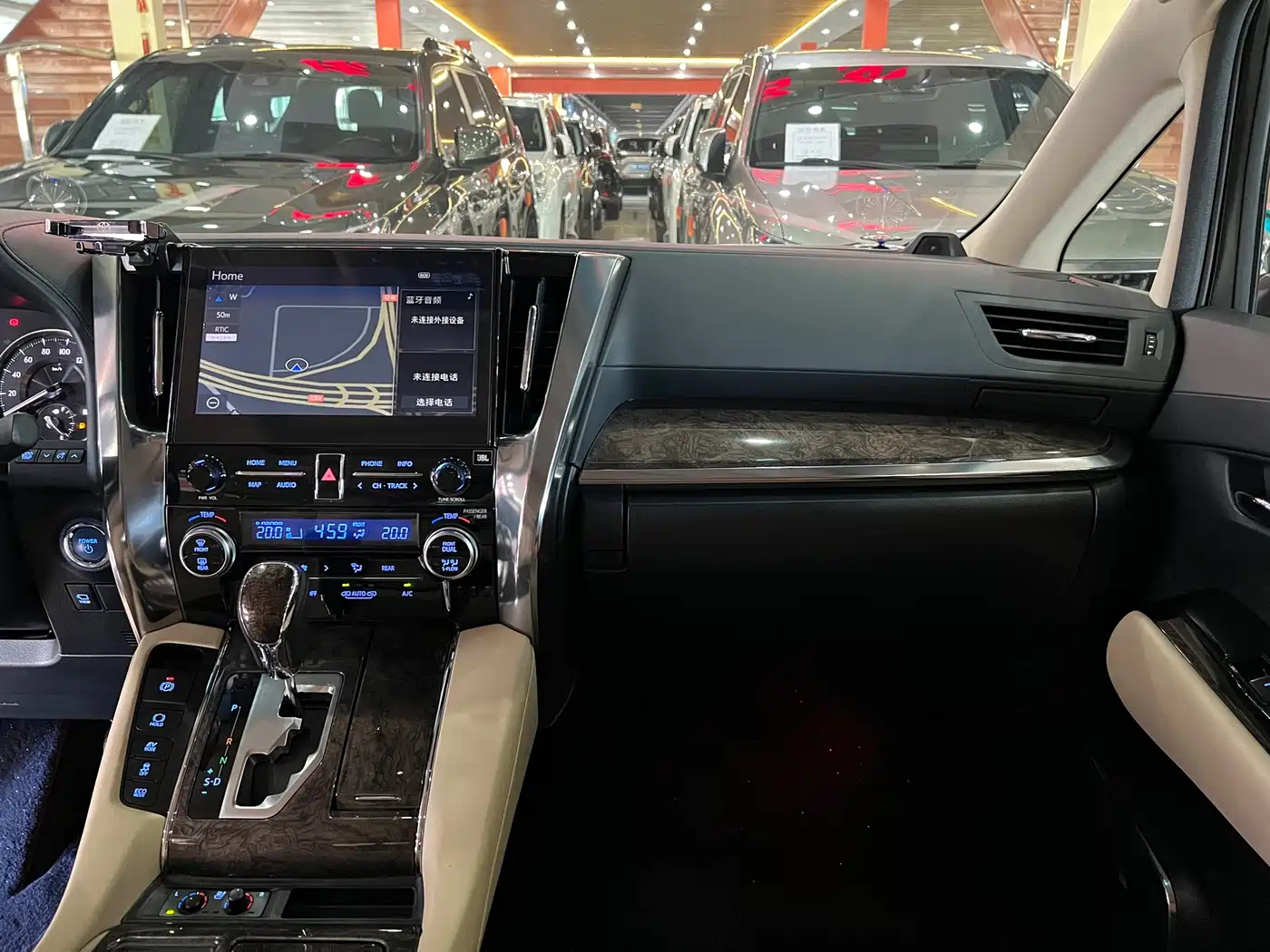 Toyota Vellfire 2021 Crown Hybrid 2.5L HV Premium Edition фото 9