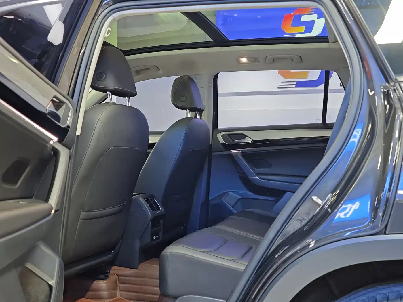 Volkswagen Tayron 2019 330TSI 2WD Luxury China VI фото 8