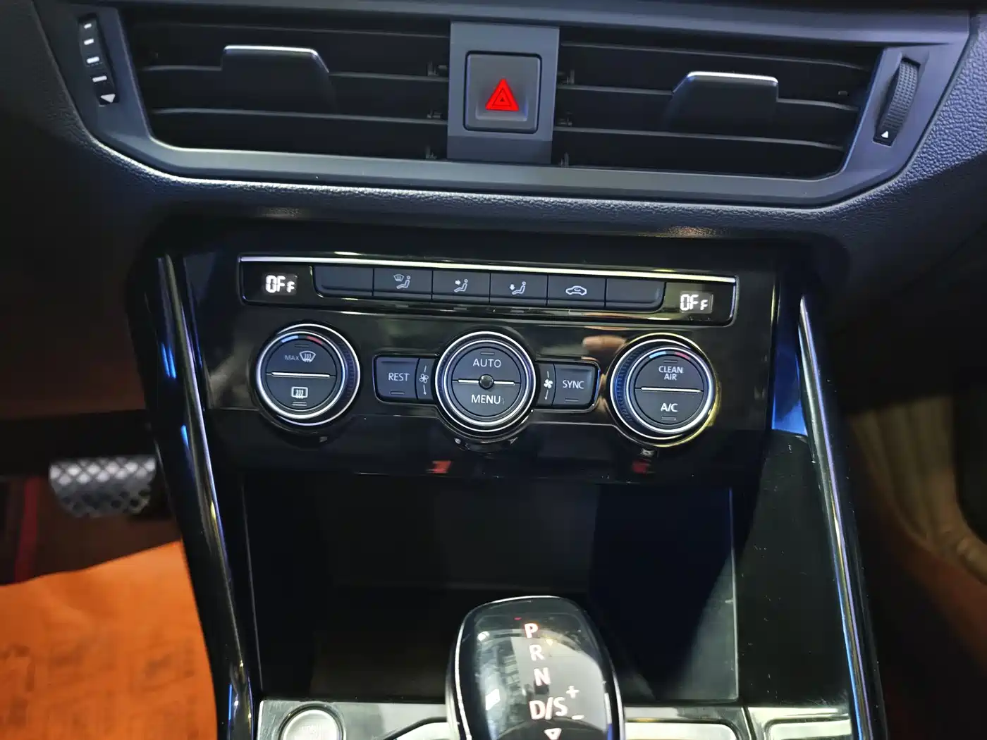 Volkswagen Tayron 2019 330TSI 2WD Luxury China VI фото 16