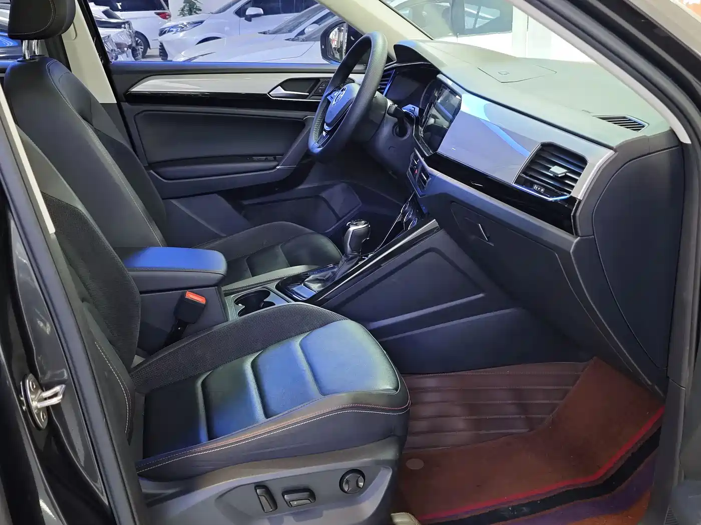 Volkswagen Tayron 2019 330TSI 2WD Luxury China VI фото 10