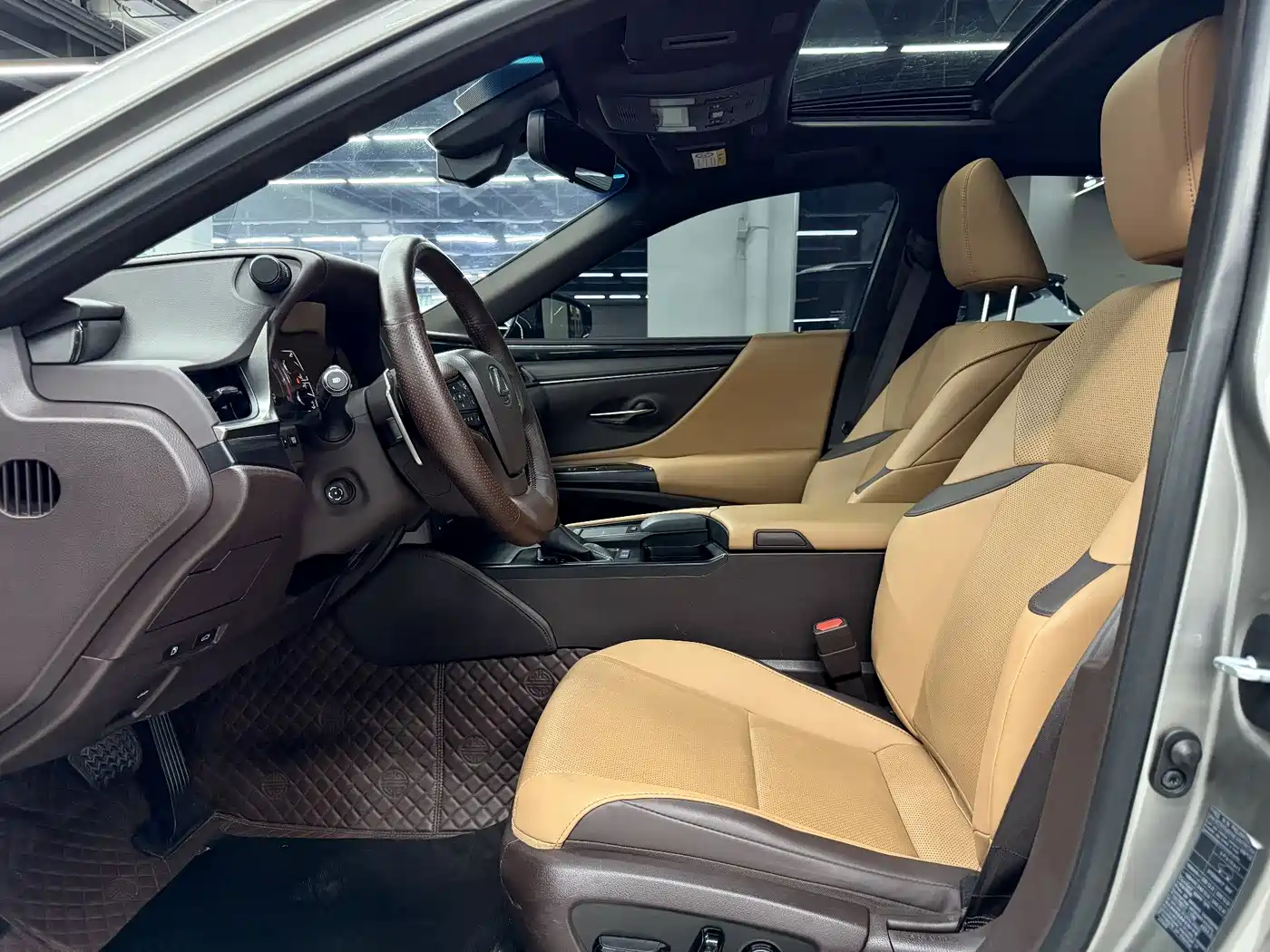 Lexus ES 2020 200 Excellence фото 14