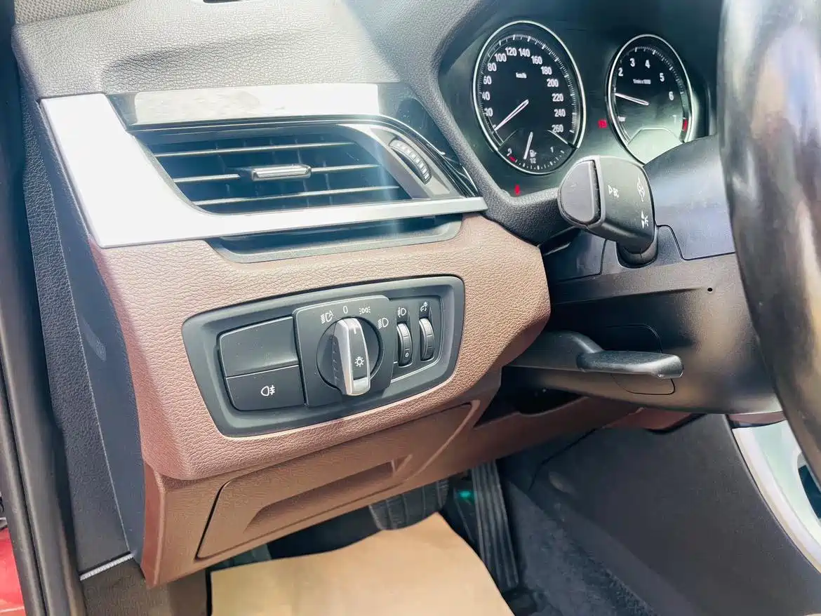 BMW X1 2021 Facelift sDrive25Li Leading фото 23