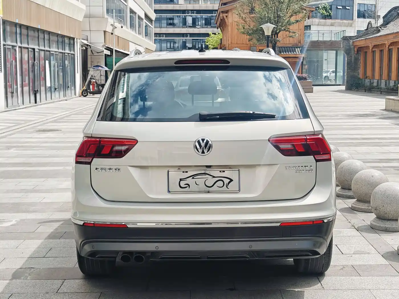 Volkswagen Tiguan L 2017 330TSI Automatic 2WD Comfort Edition фото 5