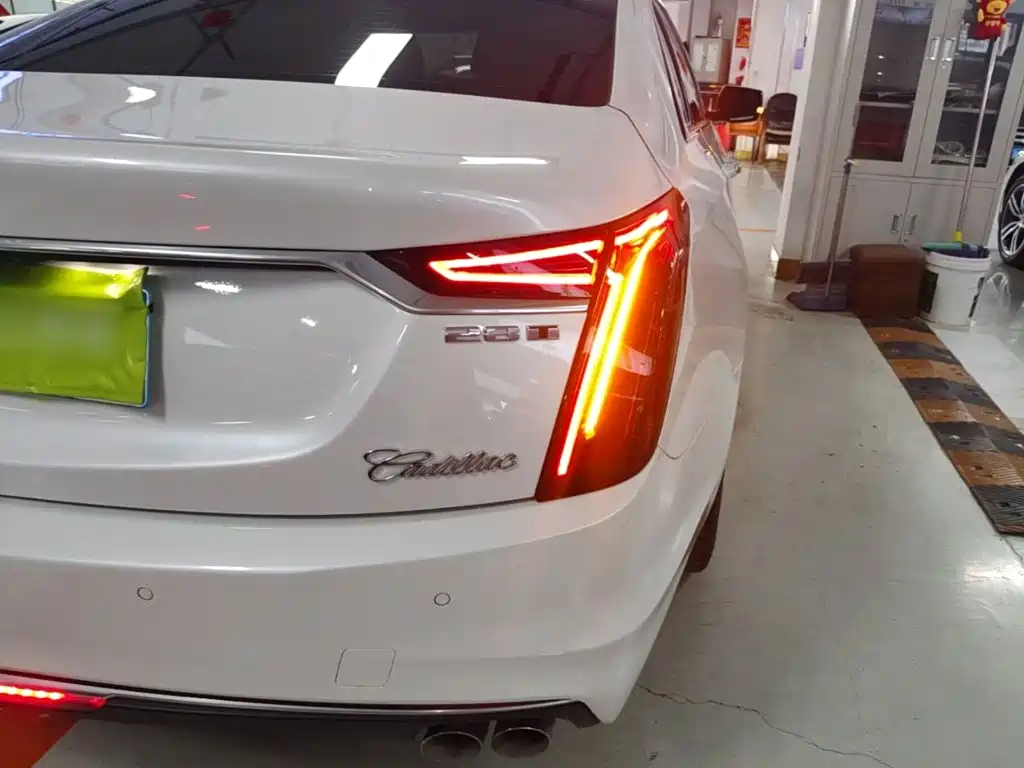 Cadillac CT6 2023 2022 28T Luxury