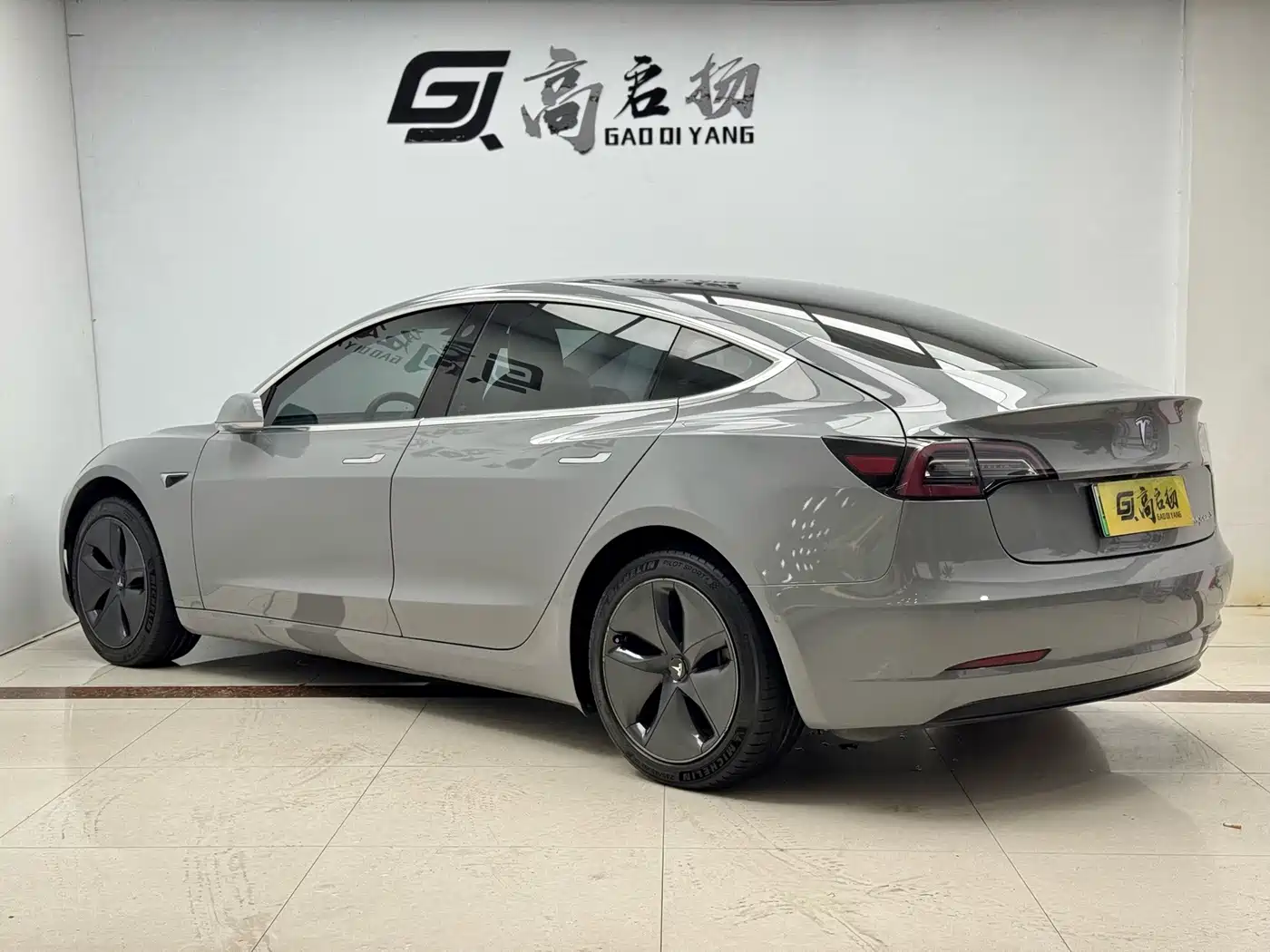 Фото 26 - Tesla Model 3
