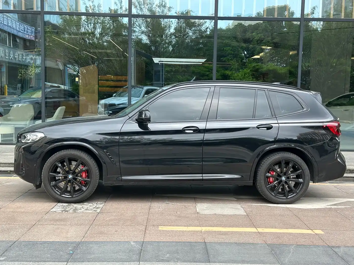 BMW X3 2023 xDrive30i Leading M Night Package фото 3