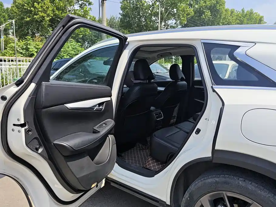 Infiniti QX50 2023 2022 2.0T FWD Navigator Edition