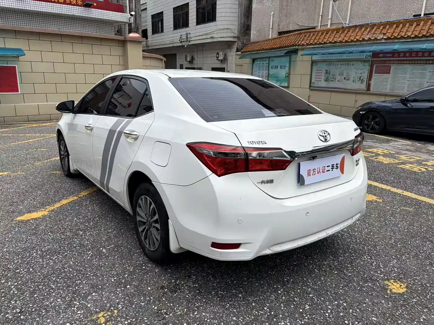 Toyota Corolla 2018 1.2T S-CVT GL Smart Edition фото 8