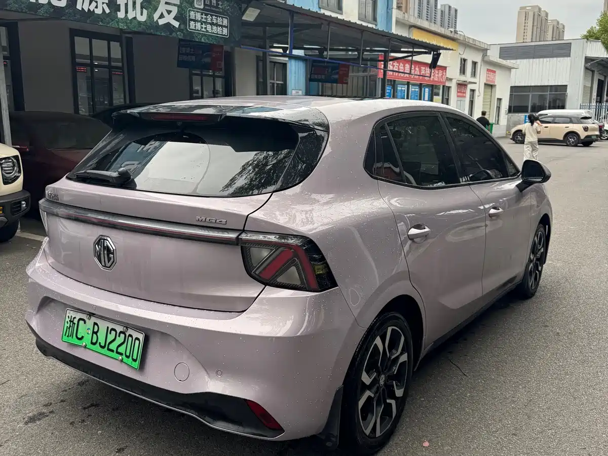Фото 4 - MG MG4 EV