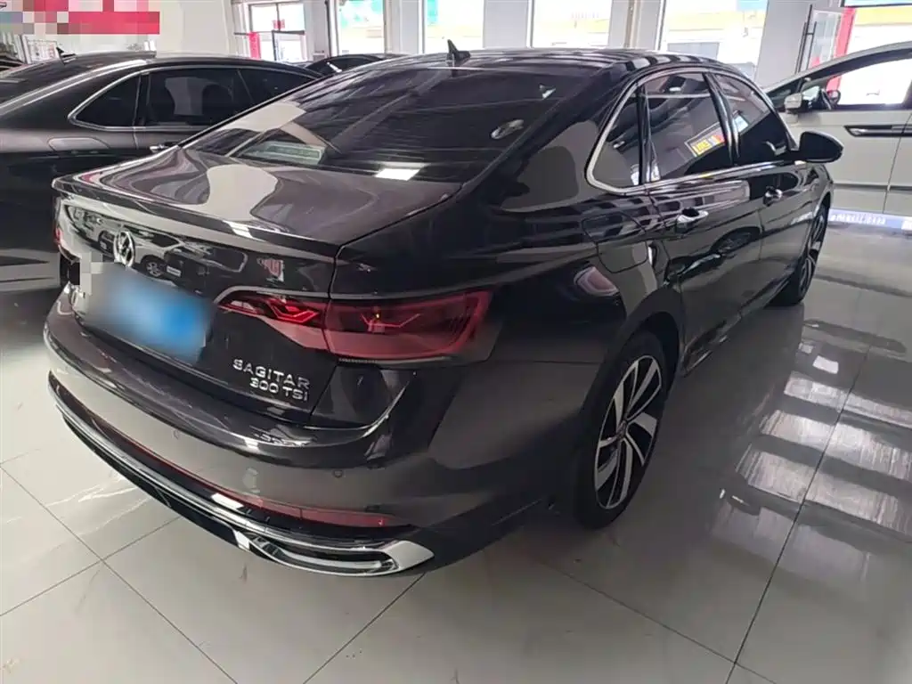 Volkswagen Sagitar 2023 300TSI DSG Surpassing Edition фото 7