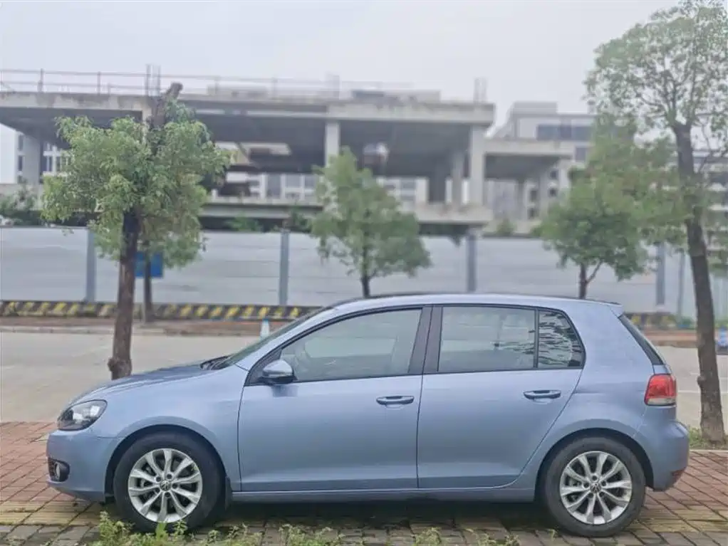 Volkswagen Golf 2011 1.4TSI Auto Comfort фото 3