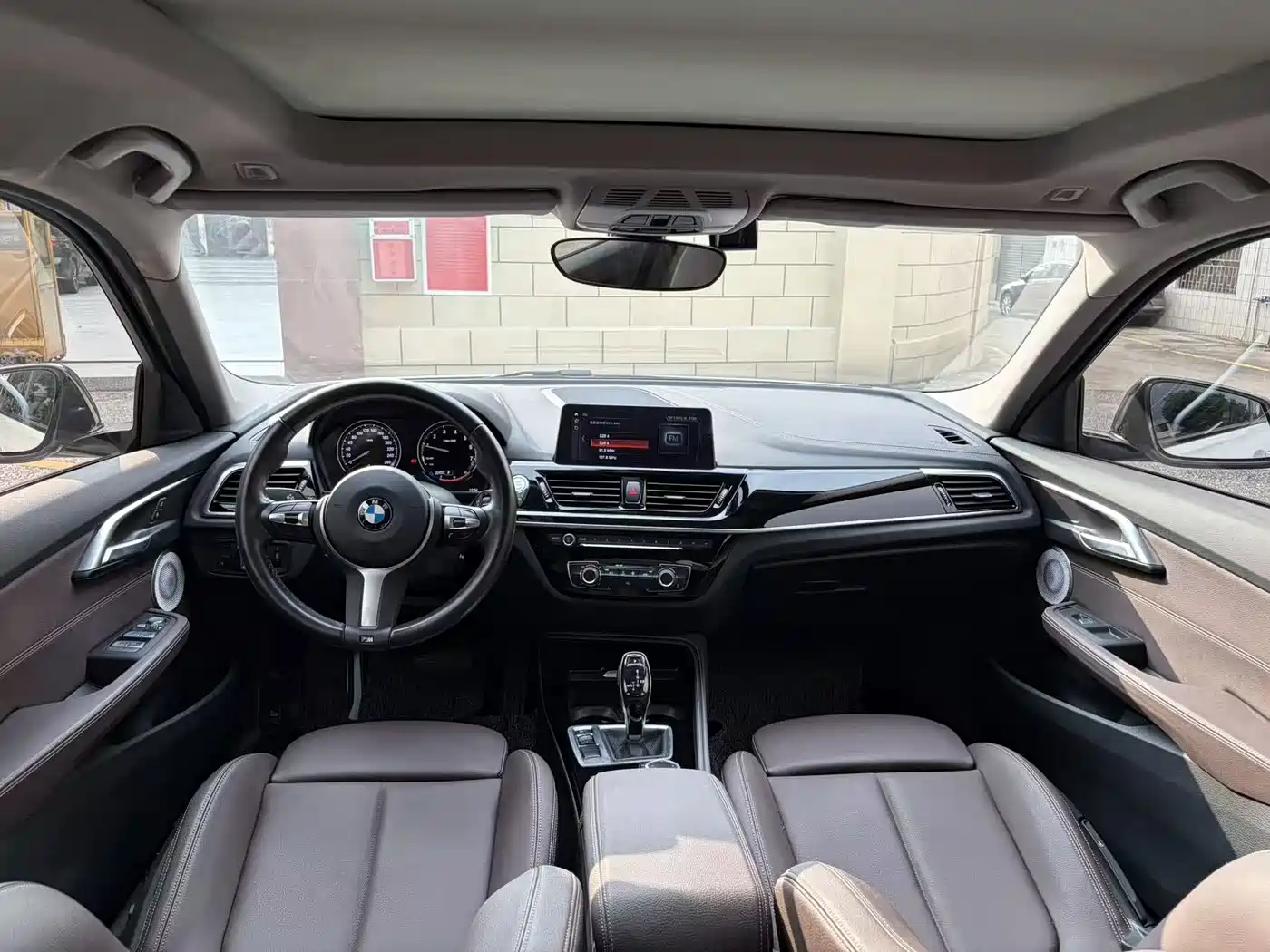 BMW 1 Series 2021 120i M Sport фото 10