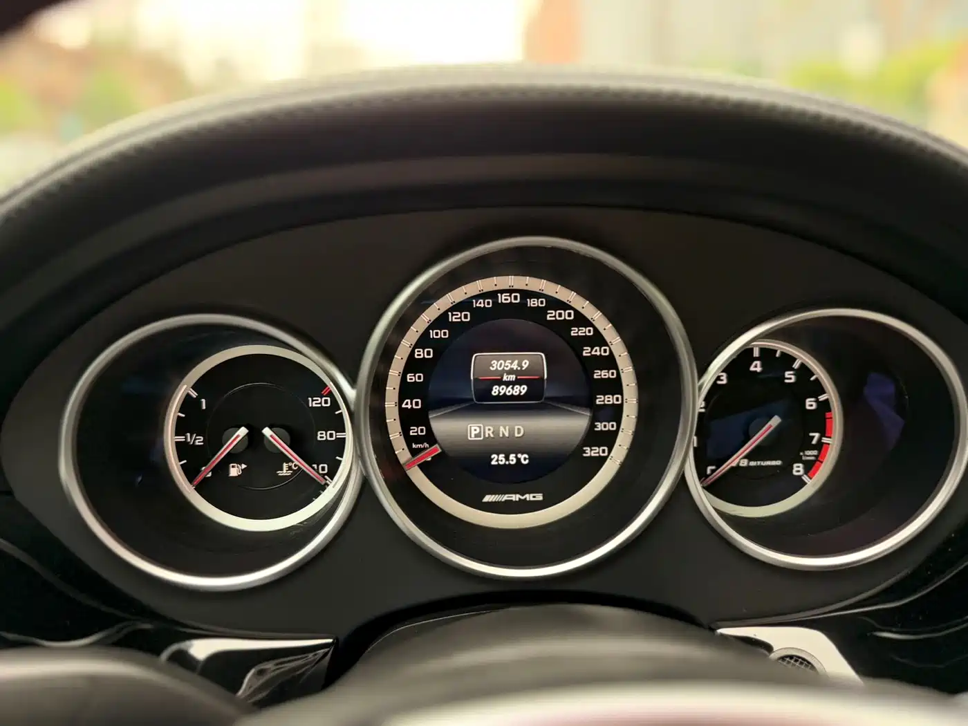 Mercedes-Benz CLS AMG 2015 AMG CLS 63 4MATIC фото 14