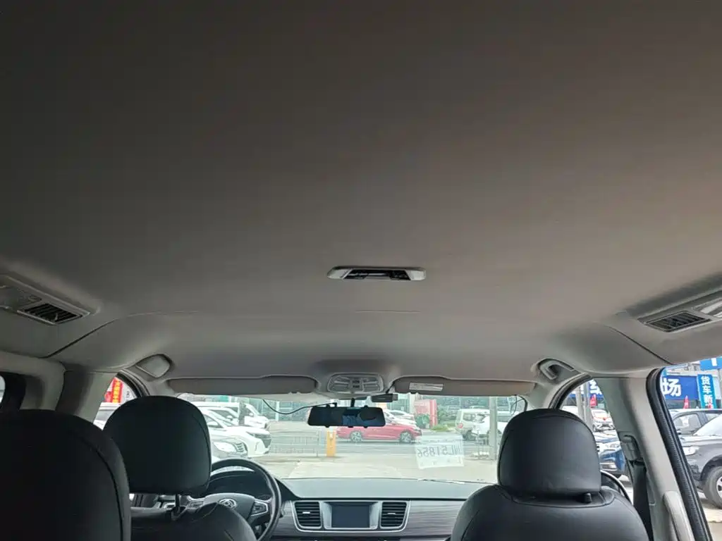 SAIC Maxus Maxus G10 2021 2.0T Automatic Elite Edition Gasoline 7-Seater фото 18