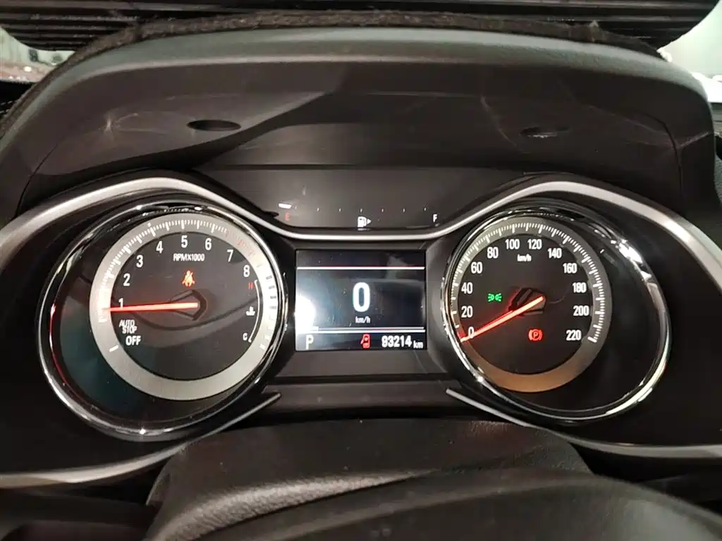 Chevrolet Volando 2018 Redline 530T Auto Premium Edition (5+2 seater) China V фото 8