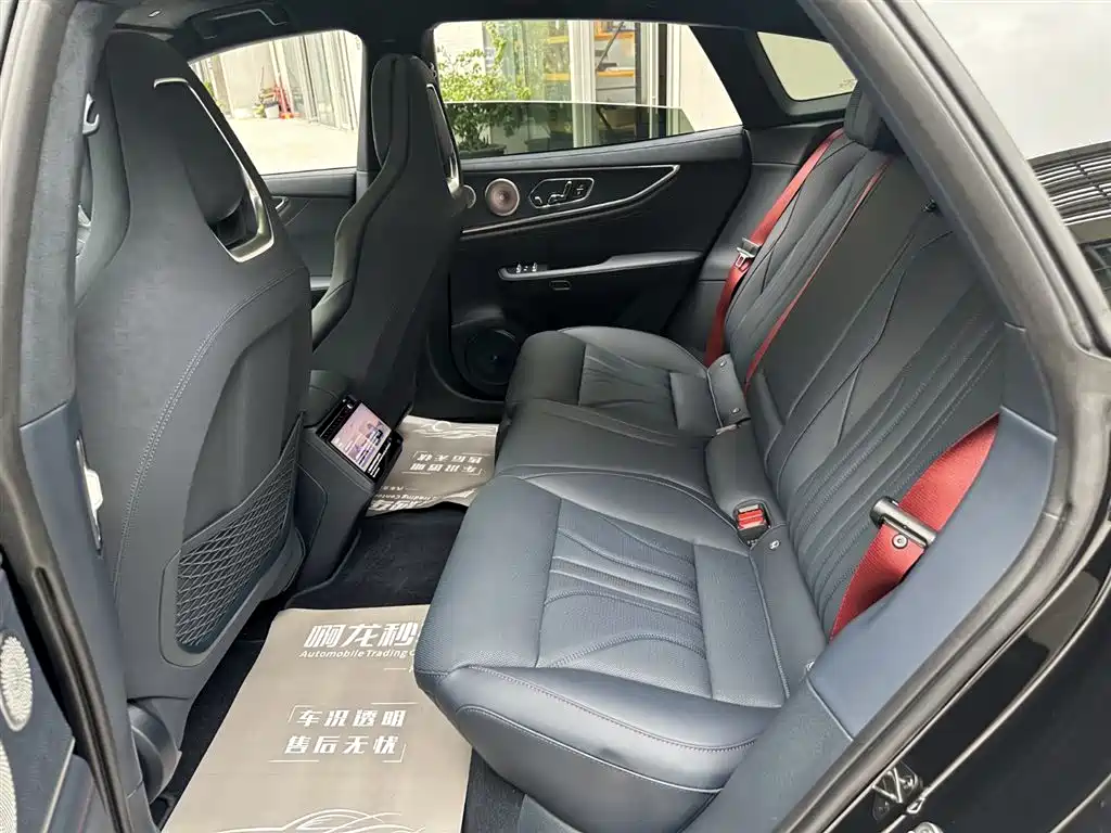 ZEEKR EXTREME KRYPTON 001