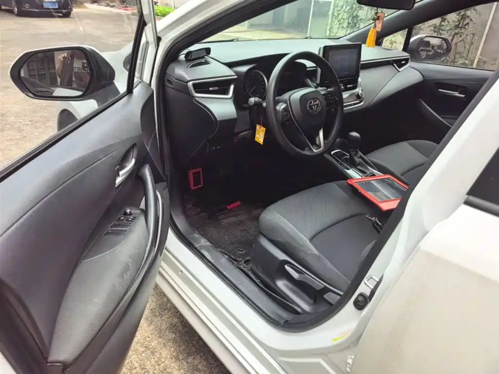 Toyota Levin 2021 185T CVT Luxury Edition фото 16