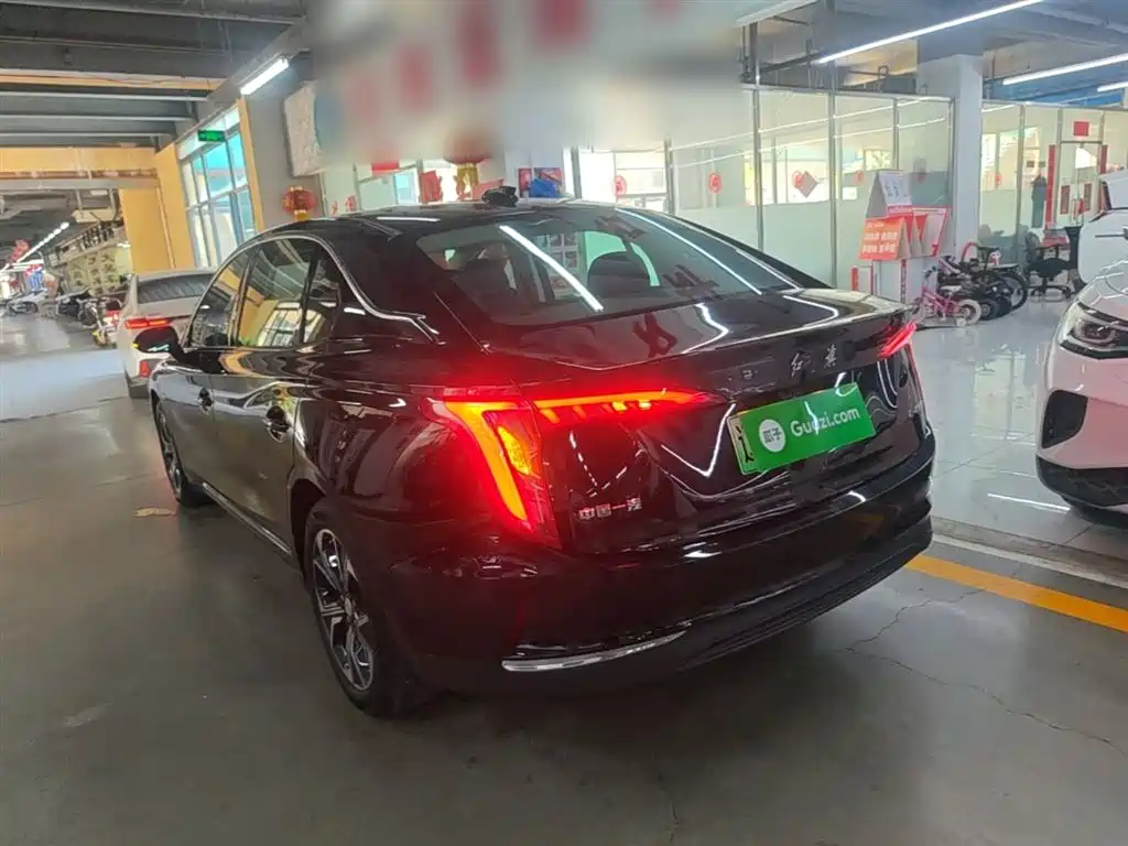 Hongqi E-QM5 2021 Ride-hailing Charging T3 Edition 5-seater фото 5