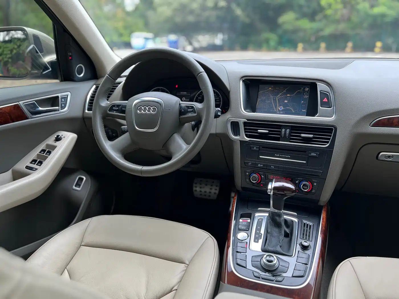 Audi Q5 2011 2.0TFSI Comfort фото 7