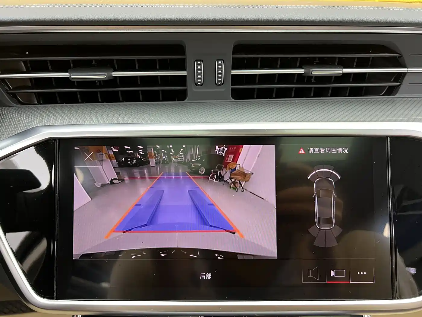Audi A6L 2025 Model 45 TFSI Premium Dynamic + Ventilation Comfort Package фото 15