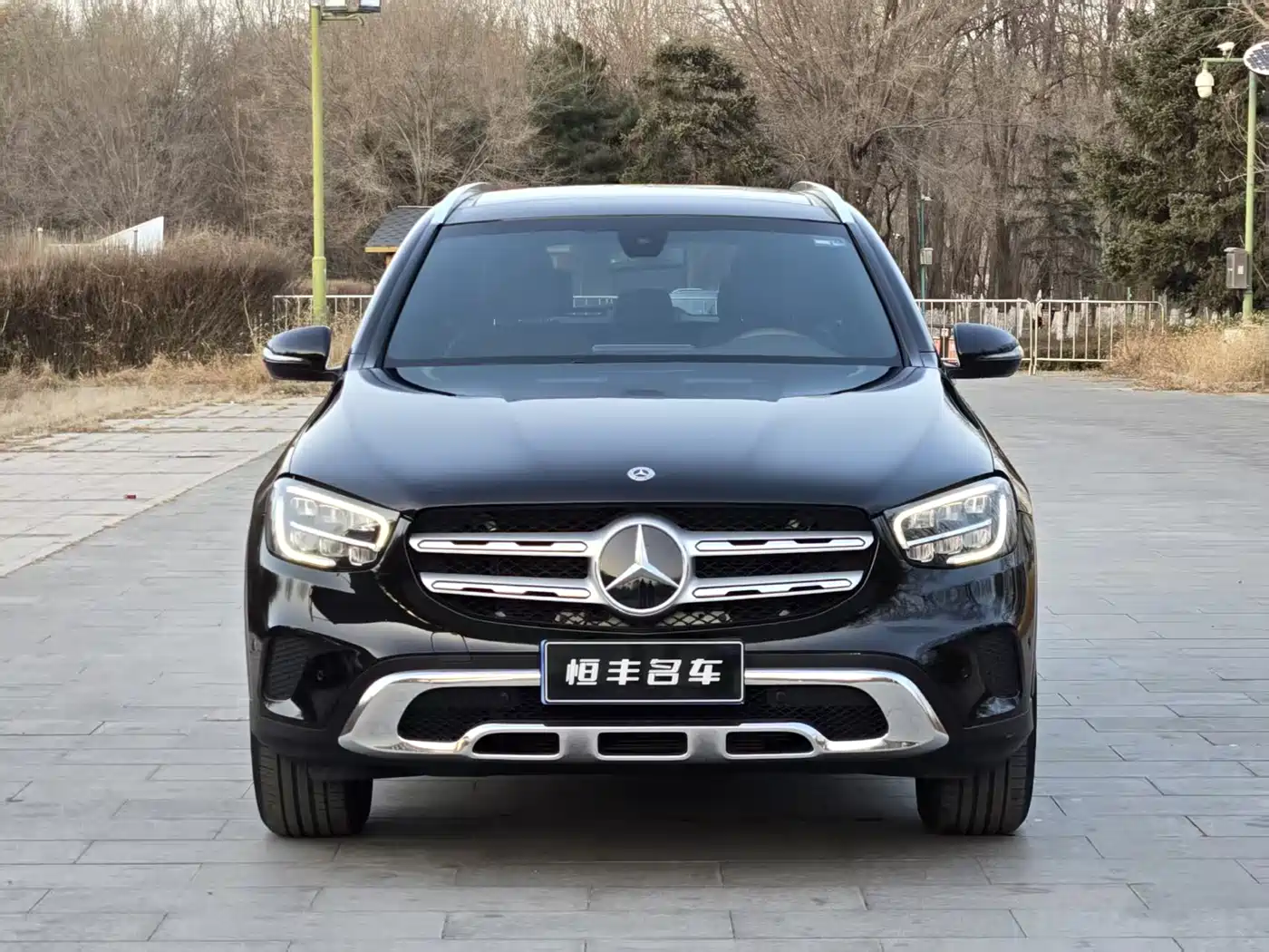 MERCEDES-BENZ GLC
