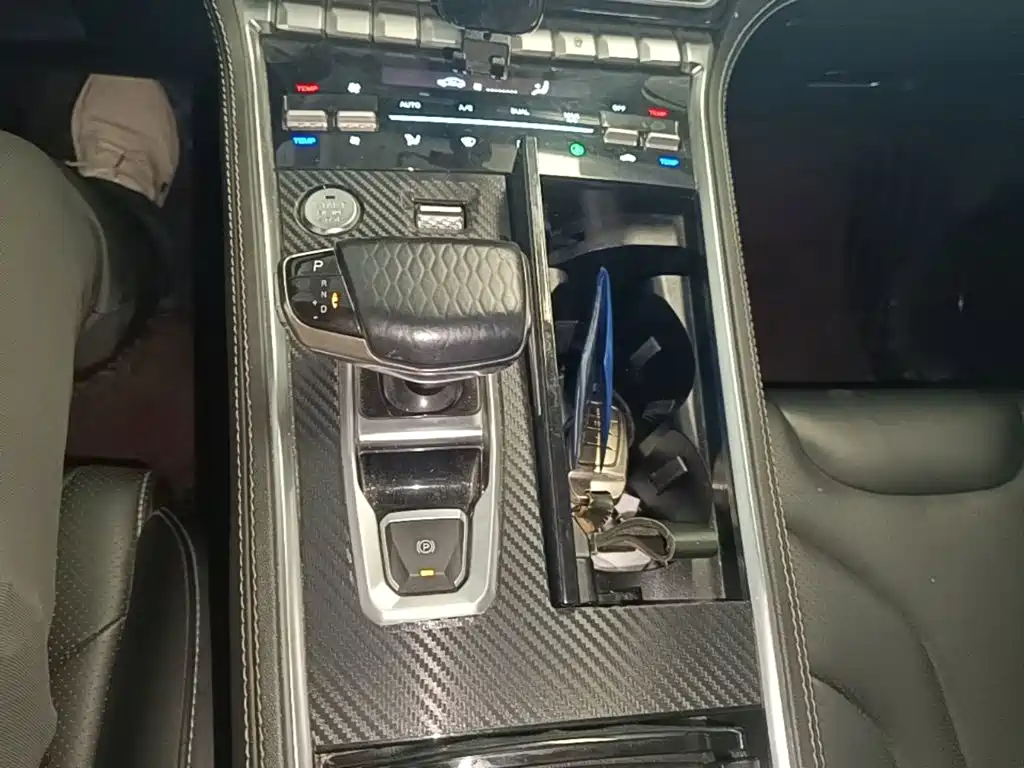 Changan CS85 COUPE 2020 2019 2.0T Auto Sport Edition (China VI)