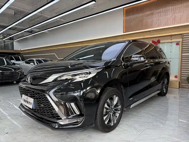  Toyota Granvia 2024 2.5L Hybrid Premium PLUS 4WD Edition