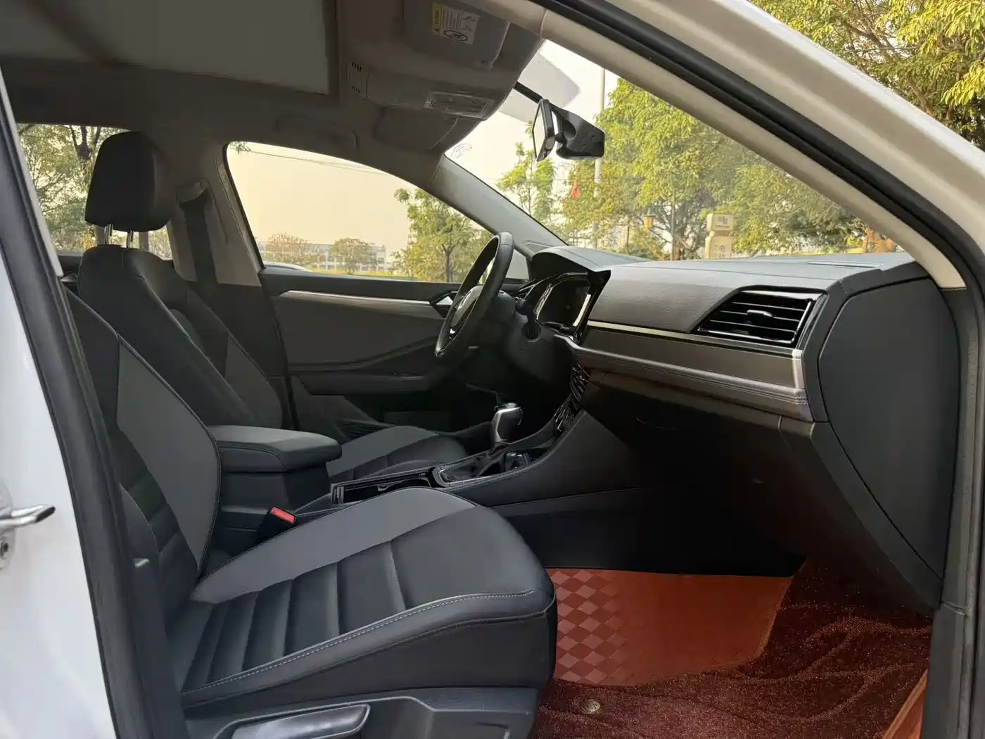 Volkswagen Sagitar 2022 280TSI DSG Surpassing Edition фото 9