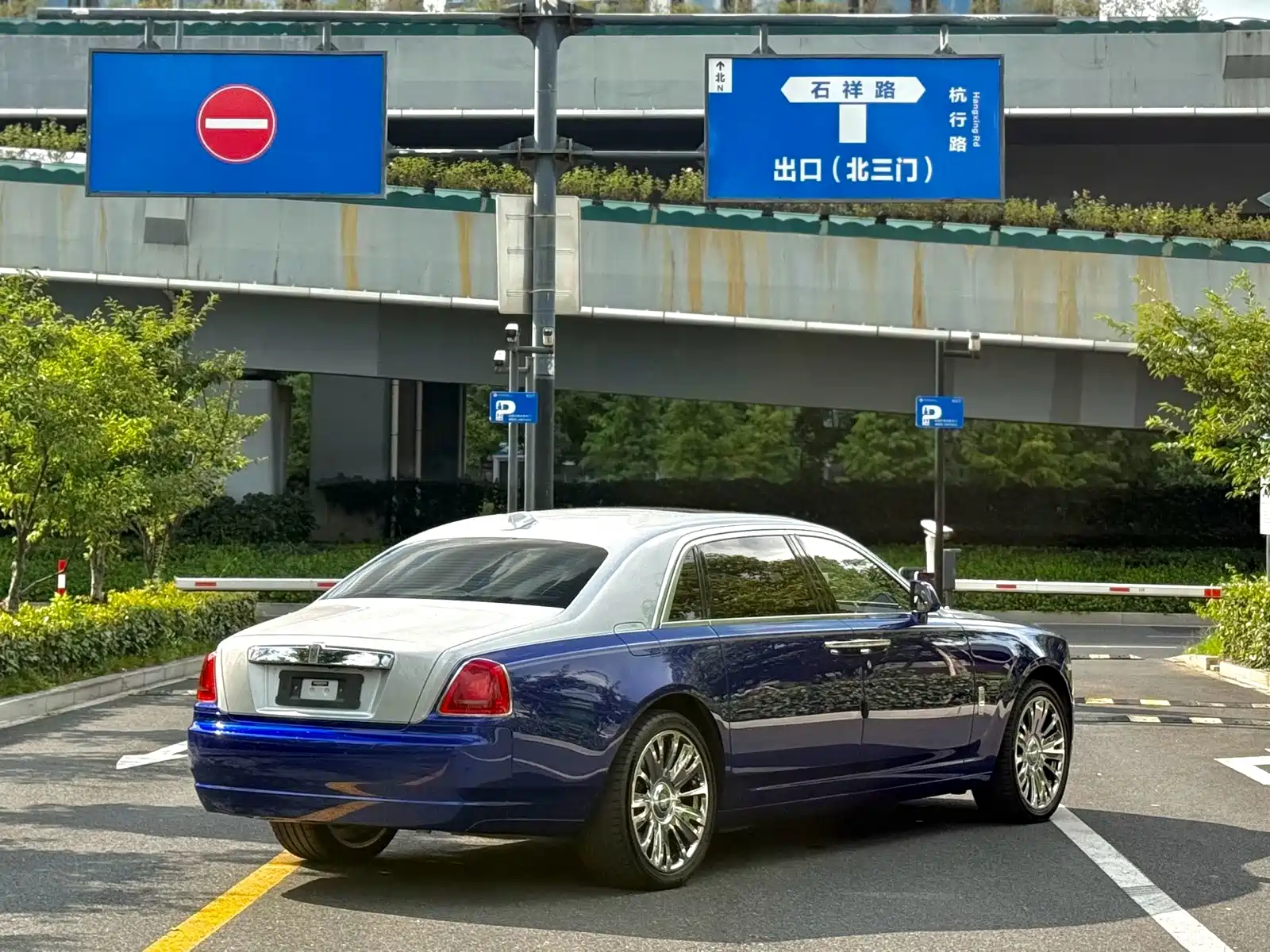 Фото 7 - Rolls-Royce Ghost