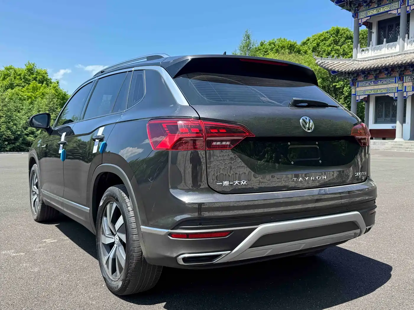 Volkswagen Tayron 2022 280TSI 2WD Luxury Smart Connect Edition фото 4