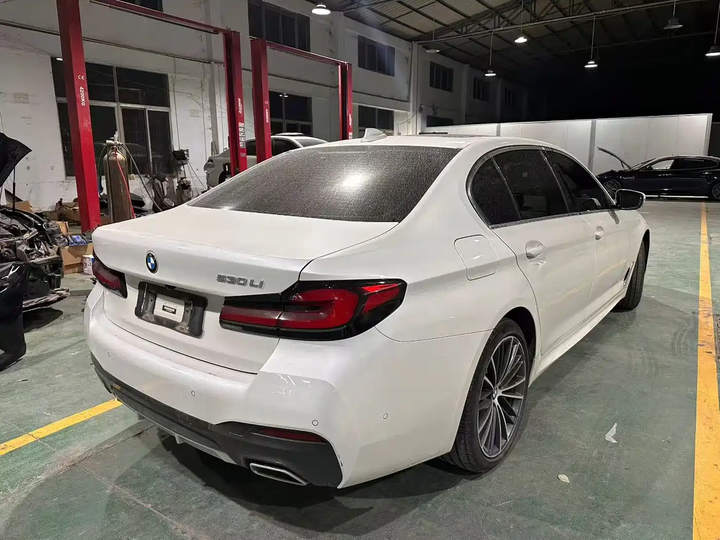 BMW 5 SERIES