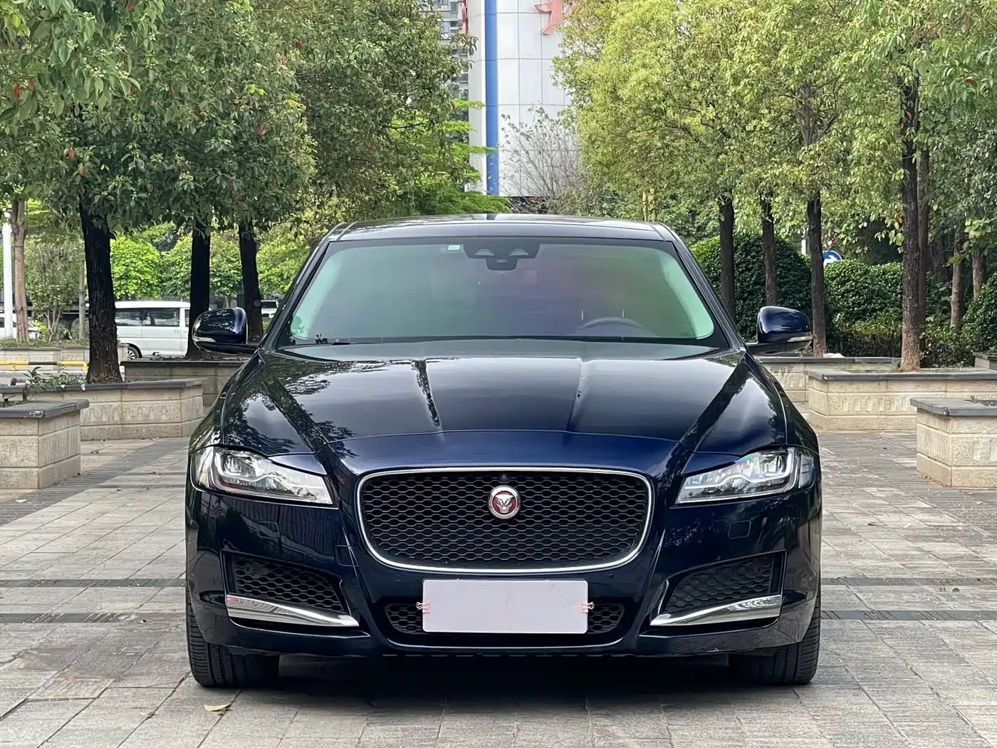 Jaguar XFL 2020 XFL 2.0T P250 4WD Premium Edition фото 2