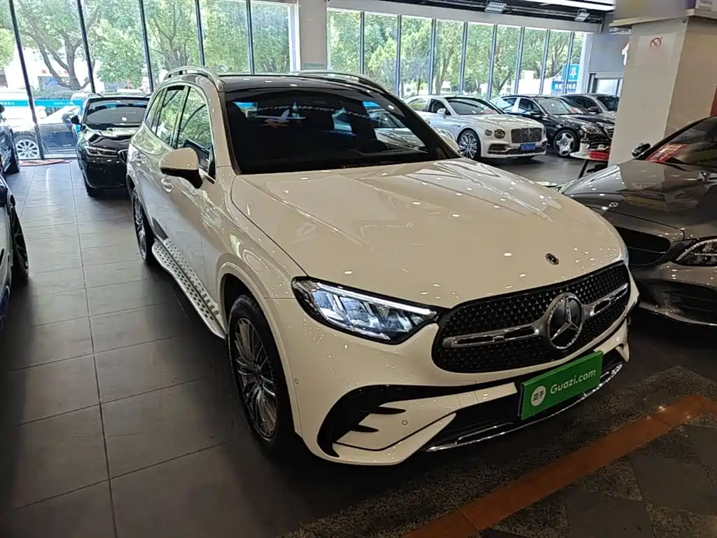 Mercedes-Benz GLC 2023 Facelift GLC 300 L 4MATIC Sport 5-Seater фото 4