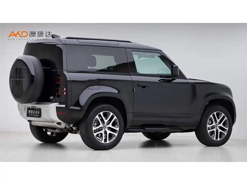 Land Rover Defender 2023 Facelift 90 3.0T P400 XS фото 3
