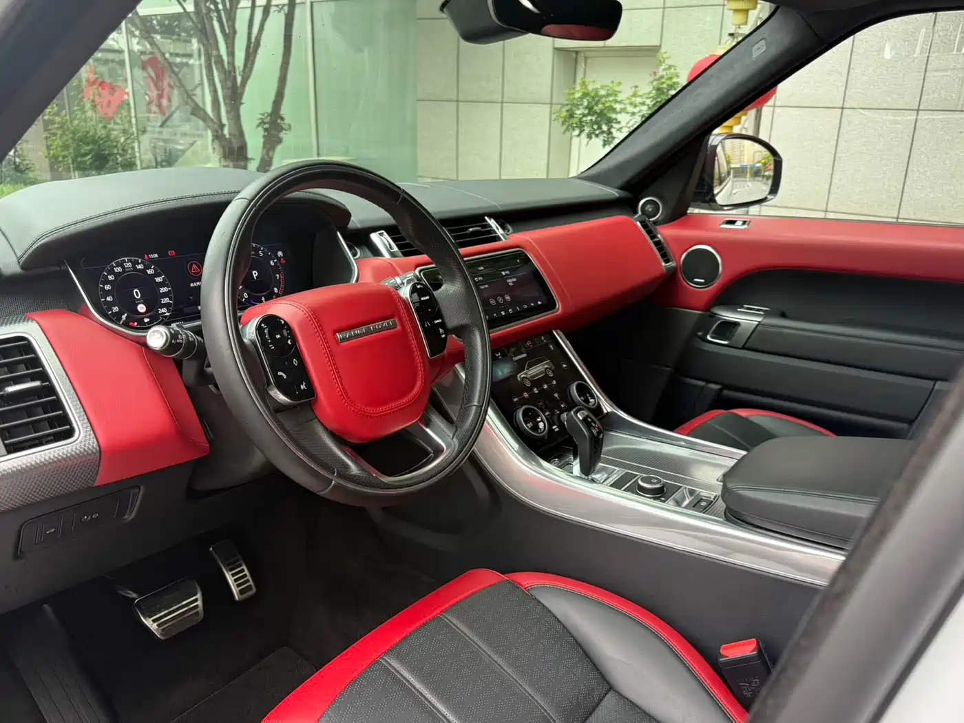 Land Rover Range Rover Sport 2020 3.0 L6 SE фото 6