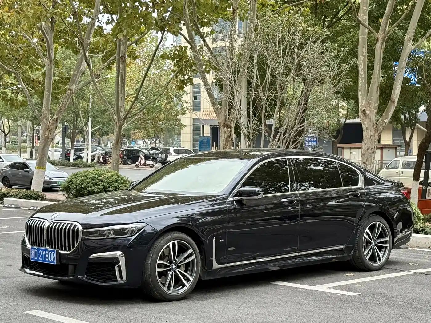 BMW 7 SERIES