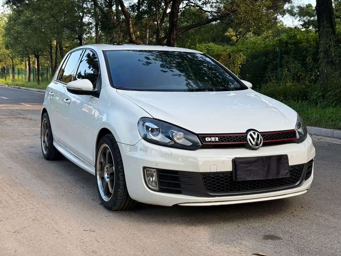 Volkswagen Golf GTI 2011 2.0TSI GTI фото 3