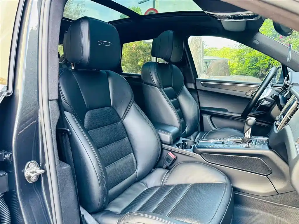 Porsche Macan 2017 Macan GTS 3.0T фото 6