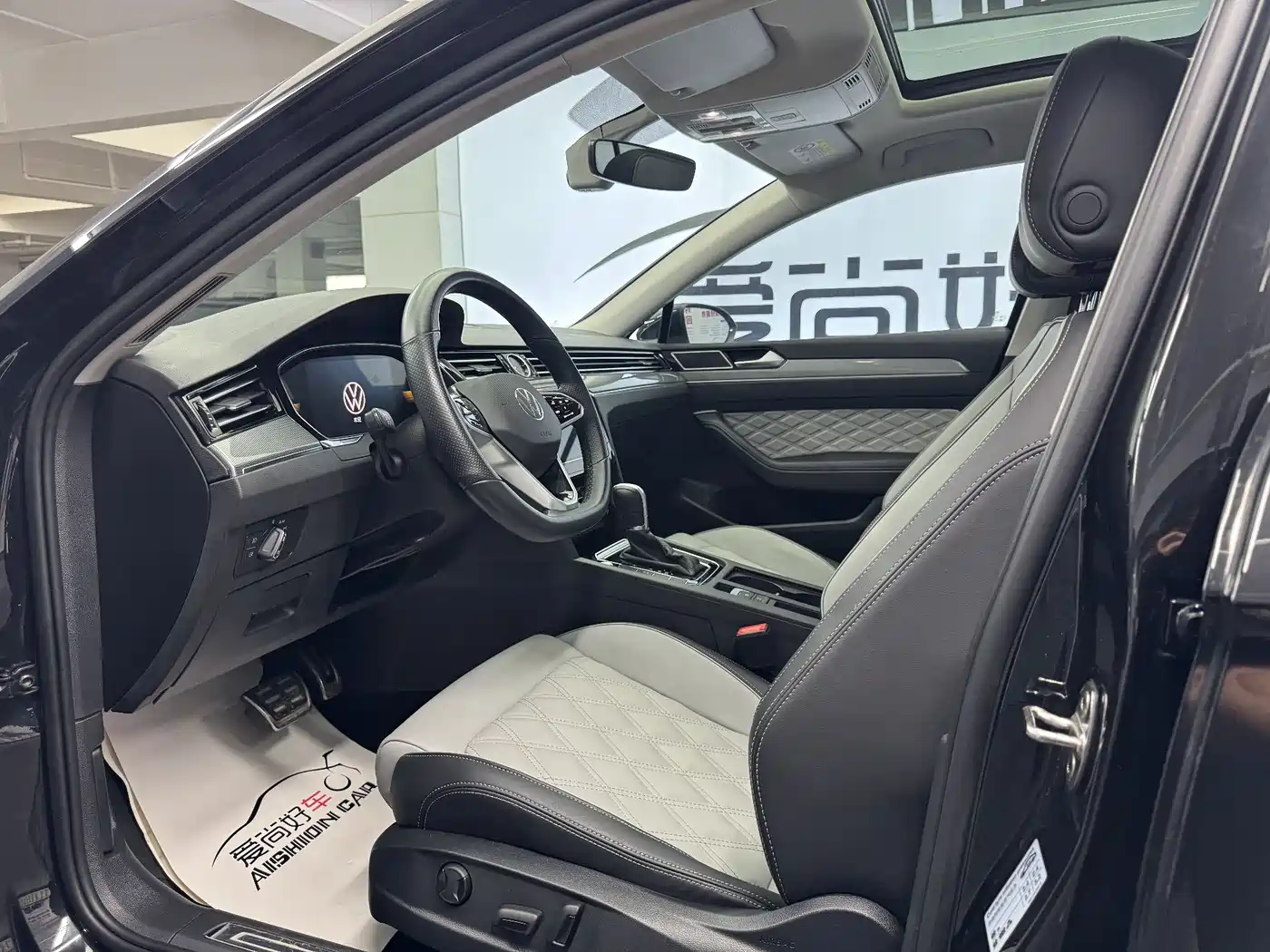 Volkswagen Magotan 2023 2 Million Units Anniversary Edition 330TSI DSG Leading Type фото 8