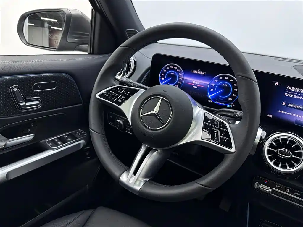 Mercedes-Benz EQB 2025 EQB 260 фото 10
