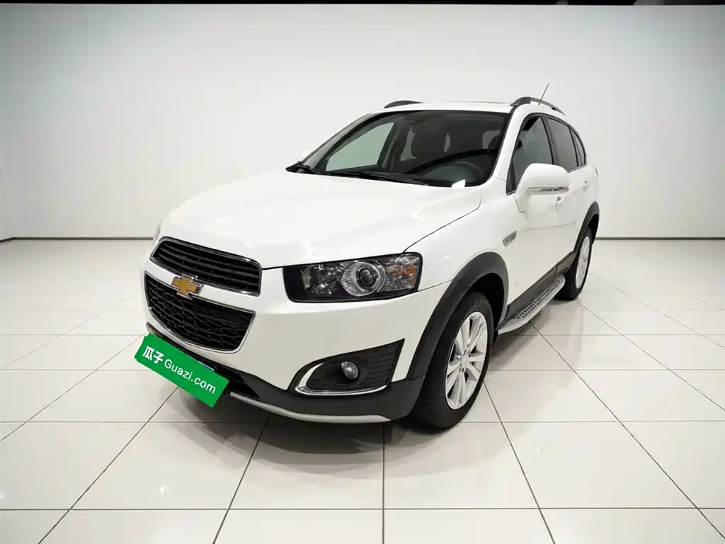 Chevrolet Captiva 2015 2.4L AWD Flagship 7-Seater фото 2